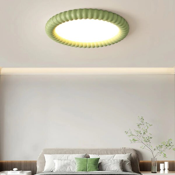 Zielona plafoniera sufitowa LED z falistym obramowaniem