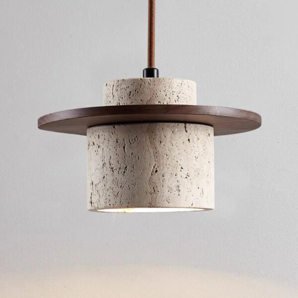 Lampa wisząca z ciemnym detalem i kloszem o kamiennym wyglądzie