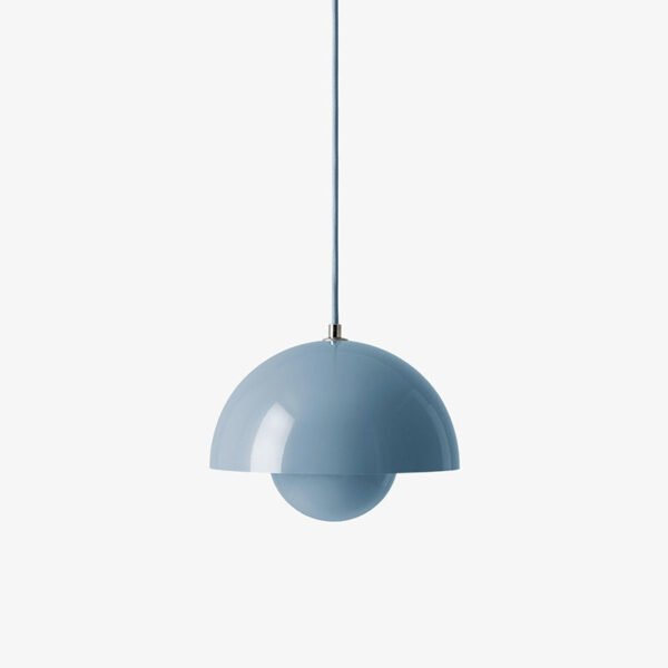 Niebieska półkulista lampa wisząca z oprawką E27