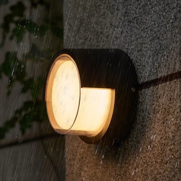 Okrągła zewnętrzna lampa ścienna LED z czujnikiem ruchu