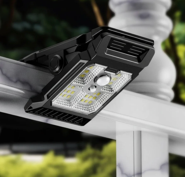 Zewnętrzna lampa solarna LED IP65 z czujnikiem ruchu