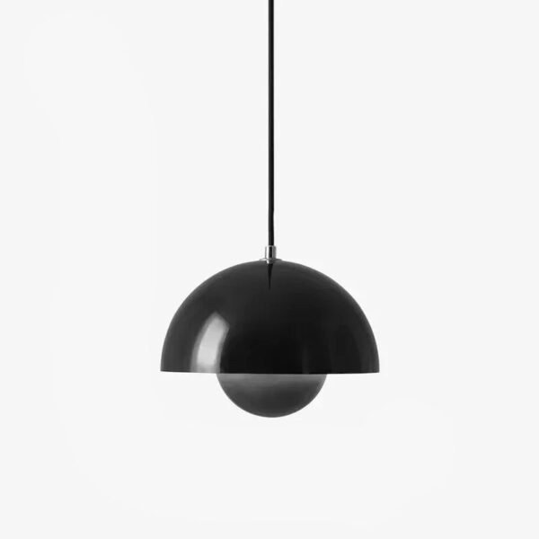 Czarna półkulista lampa wisząca z gwintem E27