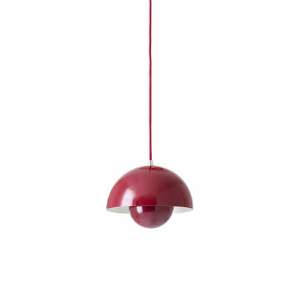 Czerwona półkulista lampa wisząca z oprawką E27