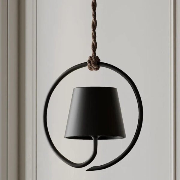 Czarna bezprzewodowa lampa wisząca LED z funkcją ściemniania