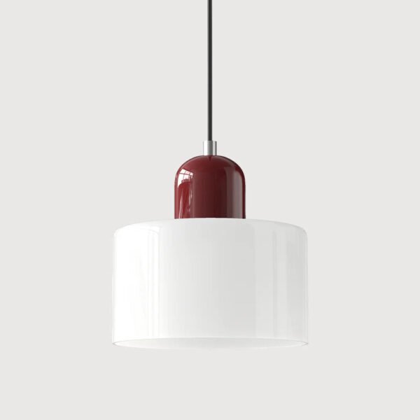 Lampa wisząca z kolorowego szkła, biały klosz i bordowy detal